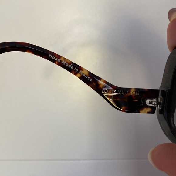 LOUIS VUITTON Sunglasses - used - Picture 10 of 10